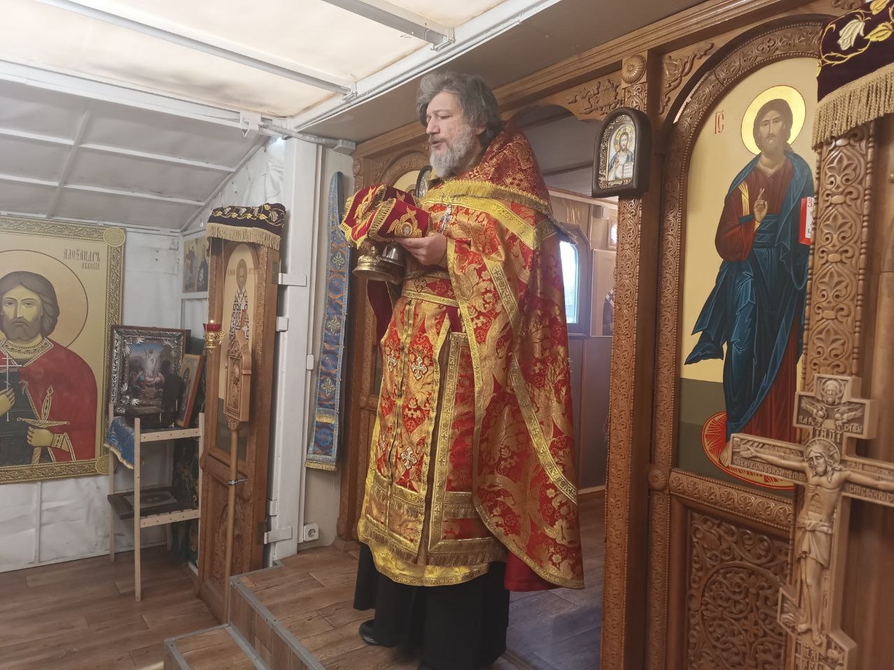 Божественная литургия на территории Донецкой народной республики